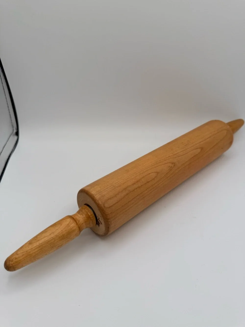 Foley Classic Vintage Wooden Rolling Pin - Natural Maple Wood Finish